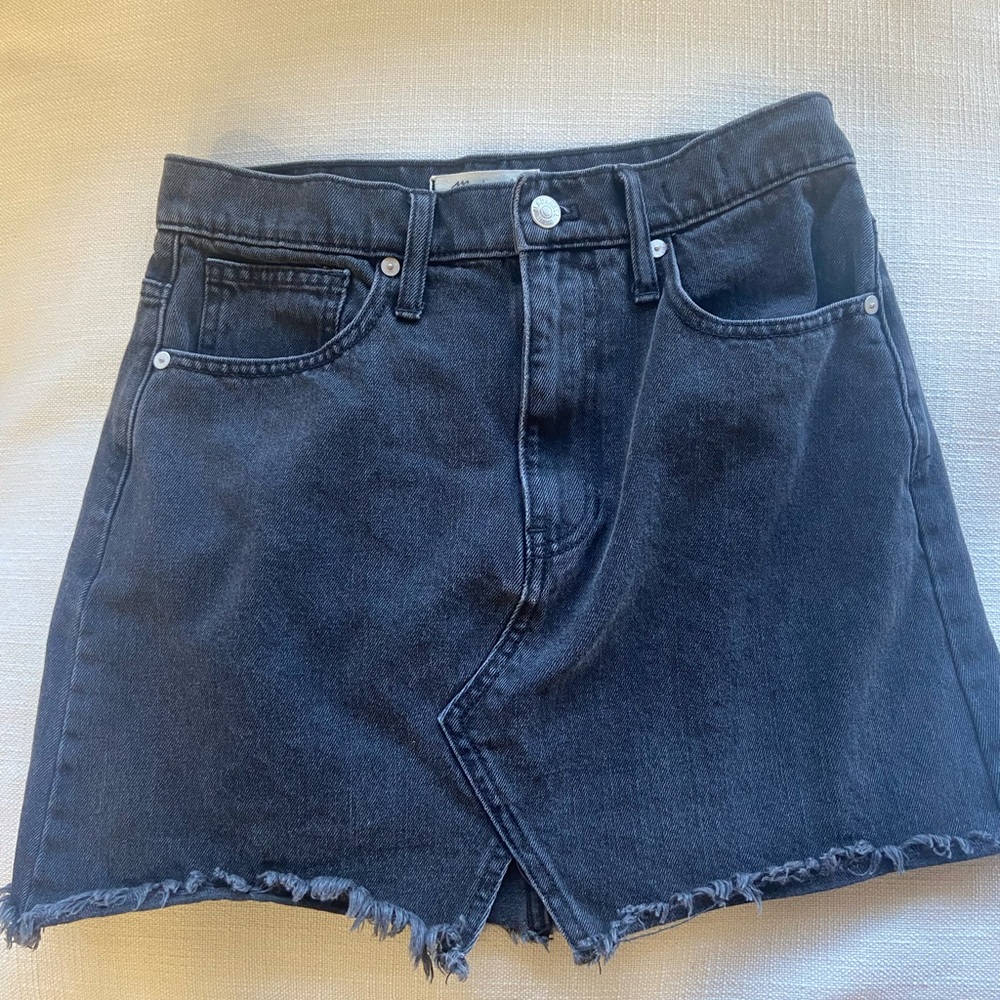 Madewell rigid black skirt